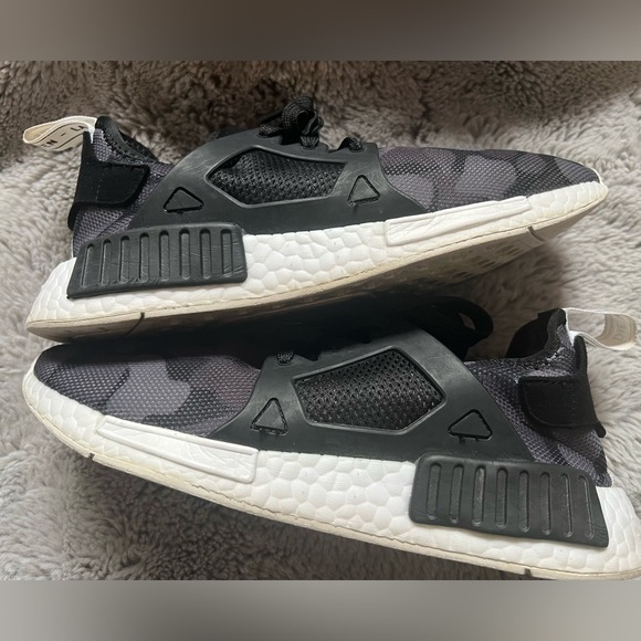 ADIDAS NMD_XR1 Boost Primeknit Black Camo Duck Size 7Y Young Man Running Shoes - Picture 8 of 12